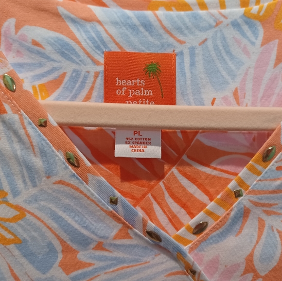 NWOT--HEARTS OF PALM TROPICAL PALM LEAVES EMBELLISHED TOP! - Picture 2 of 2